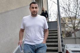 Fostul ministru Mihnea Costoiu şi Dinu Pescariu, la DNA în legătură cu preluarea bazei Cutezătorii. Pescariu: Baza nu a fost niciodată pentru elevi, ci pentru nişte agape ale unor şmecheri din Ministerul Educaţiei