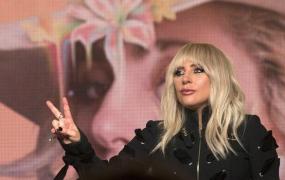 Lady Gaga revine pe scenă. Artista şi-a anunţat concerte în Europa, amânate în urma problemelor de sănătate
