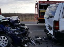 Accident grav între Constanța și Valu lui Traian! O femeie și un bărbat au fost grav răniți și au ajuns la spital - GALERIE FOTO