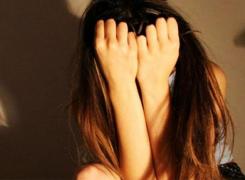 Bărbatul care a vrut să răpească o fetiță din fața unei școli din Bacău a fost prins după ce a SECHESTRAT o fată în apartamentul său!