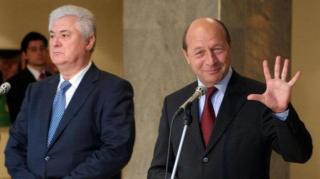 Vladimir Voronin susţine că Traian Băsescu i-a propus unirea Republicii Moldova cu România. "M-am uitat la el ca doctorul la pacient"