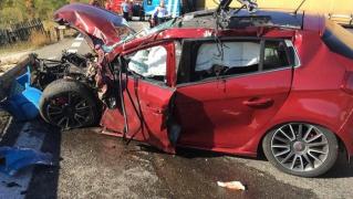 O şoferiţă din Vâlcea a depăşit o maşină care depăşea un TIR şi a fost făcută PRAF de un alt camion