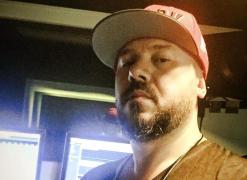 #Metoo. Rimaru din trupa hip-hop R.A.C.L.A., acuzat de hărţuire! "Am simţit că cineva mă strânge foarte puternic de ceafă ... I-am spus să mă lase în pace şi mi-a ..."