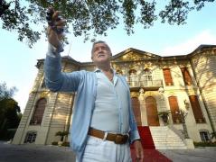 Gigi Becali vrea să-l scape de jocurile video pe Alibec. Latifundiarul îi oferă mii de euro fotbalistului pe calculatorul său