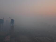 HAOS în China din cauza unui nou val de CEAȚĂ TOXICĂ! Școlile au fost închise, traficul a fost afectat (FOTO)