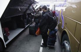 Cum au făcut 2 români zeci de mii de euro în Franța, furând din bagaje, folosind un singur geamantan