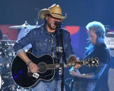 Mesajul cutremurător al artistului aflat pe scenă în timpul atacului armat din Las Vegas: 'Seara a fost îngrozitoare'