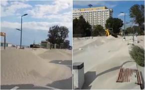 FENOMEN NEMAIÎNTÂLNIT în Mamaia! Furtuna a umplut staţiunea cu DUNE DE NISIP. Imaginile sunt incredibile! (GALERIE FOTO + VIDEO)