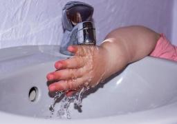 ALERTĂ la o şcoală din Brăila. 13 elevi duşi de urgenţă la spital, după ce au băut la şcoală apă cu antigel!