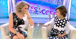 Mirela Vaida cedează şi îzbucneşte în plâns în faţa a şase copilaşi îngropaţi în foamete şi sărăcie: "Afară este frig și tu ești încălțată cu săndăluțe..." (VIDEO)