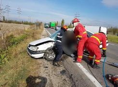 Tragedie din cauza vitezei! Doi bărbaţi şi-au pierdut viaţa într-un teribil accident la Moara Nouă - GALERIE FOTO