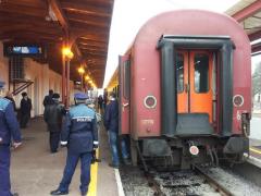 Răsturnare de situaţie în cazul lui Nea Vasile, veteranul care a înşelat CFR-ul cu 100.000 de lei! Bărbatul a mai fost cercetat în alte 11 dosare penale!