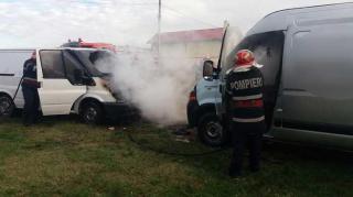 Două maşini distruse de un violent incendiu, într-o localitate din Olt