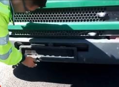 Inventivitate de şofer român! Cum a reuşit un şofer de TIR să scape de plata rovinietei şi de amendă - VIDEO