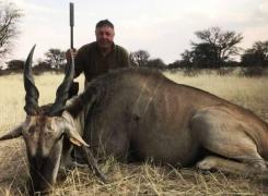 Aroganţe de şef de comună! Primarul din Albota a fost la vânătoare de antilope în deşertul Kalahari - GALERIE FOTO