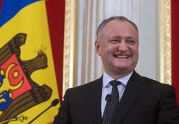 Invitaţie surpriză de la Igor Dodon. Şeful de stat de peste Prut îl cheamă la Chişinău pe Klaus Iohannis