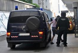 15 membri ai clanului BUTOANE, reţinuţi de poliţişti