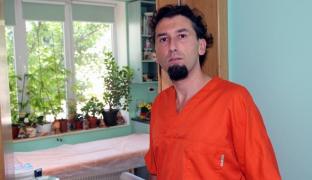 Medicul homeopat din Constanţa, care a violat trei fetiţe în cabinetul său, condamnat definitiv la 11 ani şi patru luni de închisoare