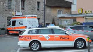 ATAC ARMAT într-un centru de refugiaţi din Elveţia! Un emigrant s-a năpustit cu două cuţite asupra a doi solicitanţi de azil