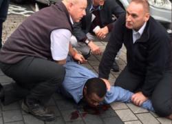 O maşină A INTRAT ÎN MULŢIME, pe trotuar, la Londra, în faţa Muzeului de Istorie Naturală. O persoană a fost arestată (VIDEO)