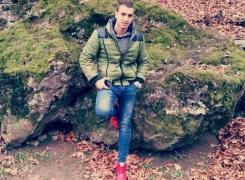 Ultimul mesaj postat pe Facebook de Costi, tânărul din Târgu Jiu răpus de cancer la numai 25 de ani