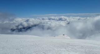 NINGE iar pe platoul Bucegilor! IMAGINI DE POVESTE la peste 2.200 metri altitudine (VIDEO)