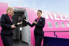 Angajări la Wizz Air! Compania aeriană recrutează însoţitori de zbor în cinci oraşe din România