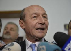 Băsescu vrea unire între România şi Republica Moldova: 'Nu putem trăi la nesfârşit despărţiţi de deciziile lui Stalin şi Hitler'