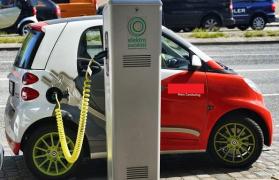 Timişoara are prima staţie de încărcare pentru maşini electrice într-un aeroport din România