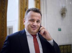 Promisiunea făcută de Ministrul Educaţiei: 'Manualele de clasa a V-a vor fi în şcoli'