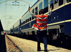 Trenurile de pe magistrala București-Constanța sunt dirijate prin telefon din cauza hoților care au furat mai multe relee
