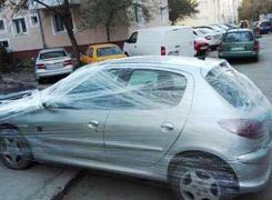 RĂZBUNAREA șoferilor din Timișoara după ce un bărbat din Gorj și-a parcat mașina 'ca un boss' - GALERIE FOTO