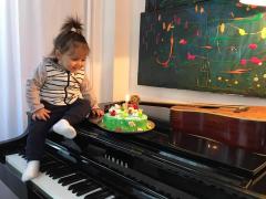 La mulţi ani, Andrei! Fiul Octaviei Geamănu a împlinit astăzi un an - VIDEO