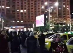 Taximetriştii au pornit 'vânătoarea' şoferilor Uber: urmăriri în trafic, bătăi şi intervenţii ale Poliţiei