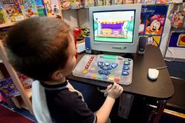 Aproape 4.000 de jucării periculoase, descoperite la Constanţa. Marfa contrafăcută a fost adusă din Bulgaria