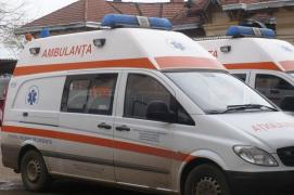 Accident tragic la Iași în urmă cu puțin timp! O fetiţă de doi ani a ajuns în comă la spital, după ce a căzut de la etajul 3 al unui bloc