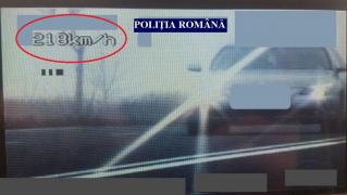 Panică pe şosea, după ce un tânăr de 19 ani, la volanul unui bolid BMW, zbura cu aproape 220 de km/h, deşi abia îşi luase permisul!