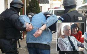 Bărbat ridicat şi dus la audieri în cazul triplei crime de la Satu Mare. Suspectul nu a putut să spună ce căuta în Apa, fiind văzut în localitate și în ziua asasinatului