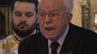 Alexandru Arşinel a strigat în biserică, devastat de durere, cu ochii în lacrimi: "Stela, STELA!  Mă simt singur fără tine, draga mea prietenă" (VIDEO)