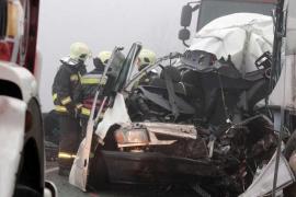 Noi informaţii despre românii care au căzut victime accidentului de microbuz din Ungaria