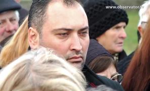 Motivul triplei crime de la Satu Mare e surprinzător. De ce şi-a omorât Răzvan Rentea părinţii şi bunica (Video)