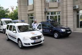 Un poliţist local şi-a riscat viaţa, împiedicând o crimă oribilă în Bucureşti. A imobilizat doi bărbaţi, unul avea o bâtă, altul un cuţit