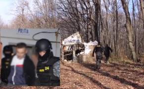Detalii DE GROAZĂ despre tatăl din Buzău care şi-a legat băieţelul de 13 ani de un copac în pădure şi l-a schinguit, filmând totul