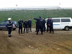 Suferinţă cruntă pentru trei fraţi de 9,10, şi 14 ani, din Sălaj. Au fugit de acasă, după ce părinţii lor s-au îmbătat mangă. N-au mai putut să-i vadă aşa