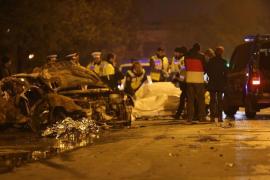 Detalii ŞOCANTE ale accidentului de pe Baicului! Şoferul fugar le-a scos pe cele două femei din maşina în flăcări!