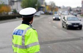 Statutul Poliţistului, în dezbatere: Amenda mai mare pentru refuzul de legitimare, închisoare pentru jignirea agenţilor