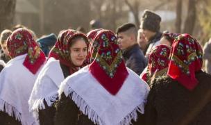 9 superstiții care fac Crăciunul din România unic