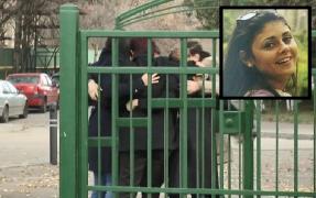 Scene cutremurătoare la IML. Rudele fetei ucise la metrou sunt devastate de durere. Tânăra de 25 de ani va fi aşezată într-un sicriu alb (Video)
