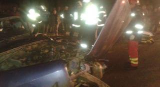 Grav accident cu mai multe victime în Timiş. Copil în stare de şoc, în urma unui impact violent între două maşini
