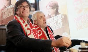 Carles Puigdemont şi-a susţinut favoriţii la un meci din La Liga dintr-o cafenea din Bruxelles (Video)